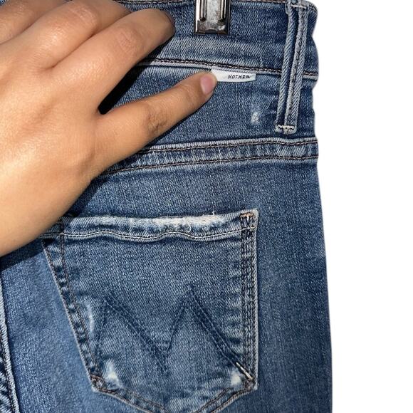 Mother The Insider Crop Step Chew Denim Distressed Jeans Size 25 - Picture 11 of 12